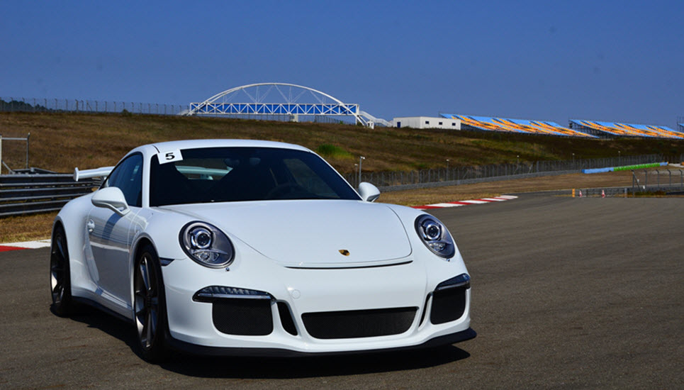 Tips to Identify Air-Oil Separator Failure in Your Porsche